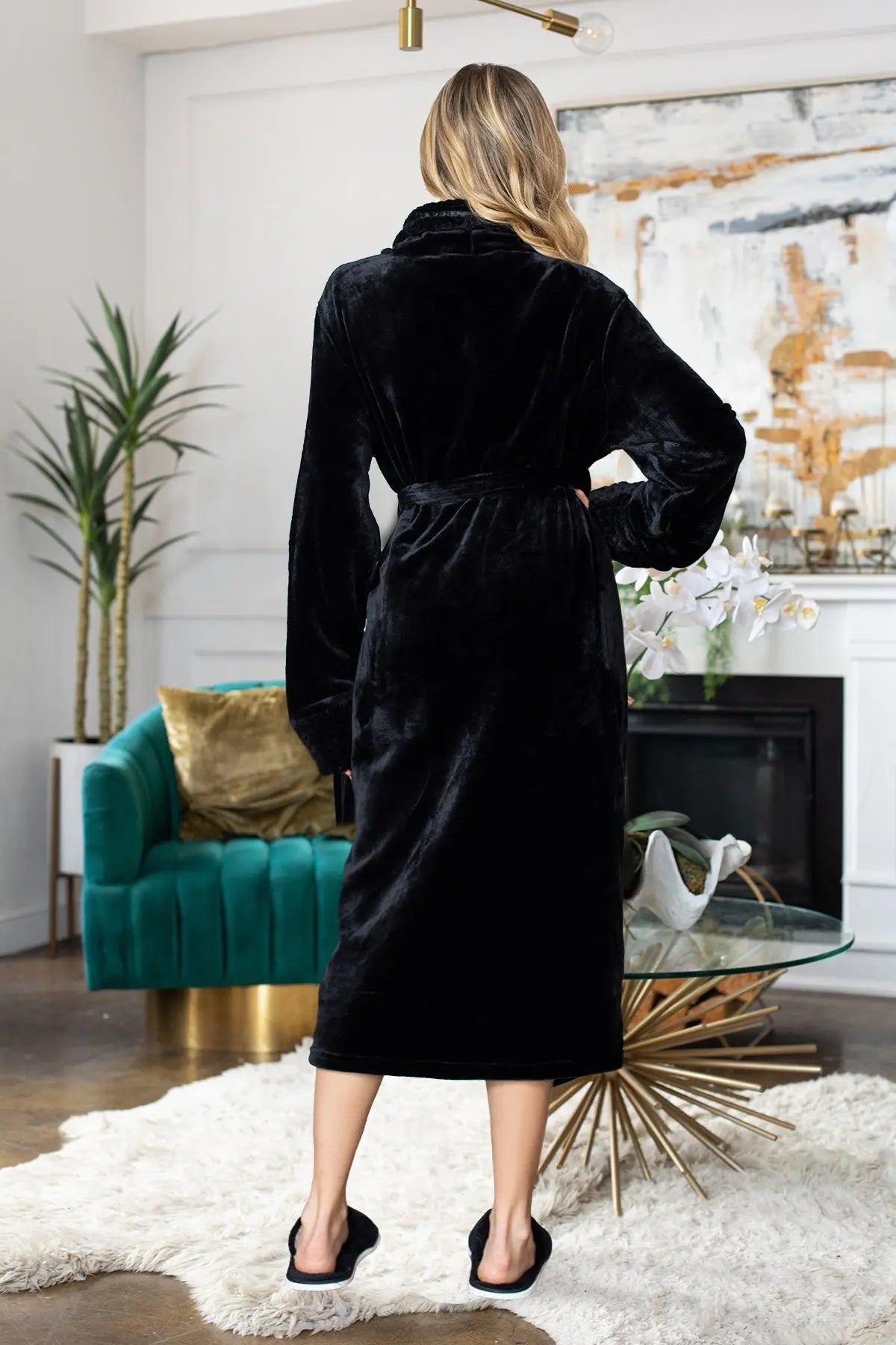 The Plush Robe — Women's Comfort Collection