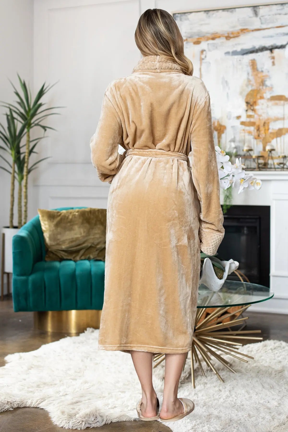 The Plush Robe — Women's Comfort Collection
